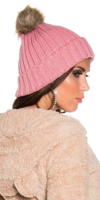 Caciula captusita la moda cu blana artificiala ciucuras