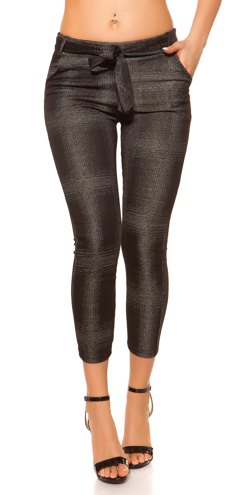 Pantaloni colanti la moda cu model cu curea