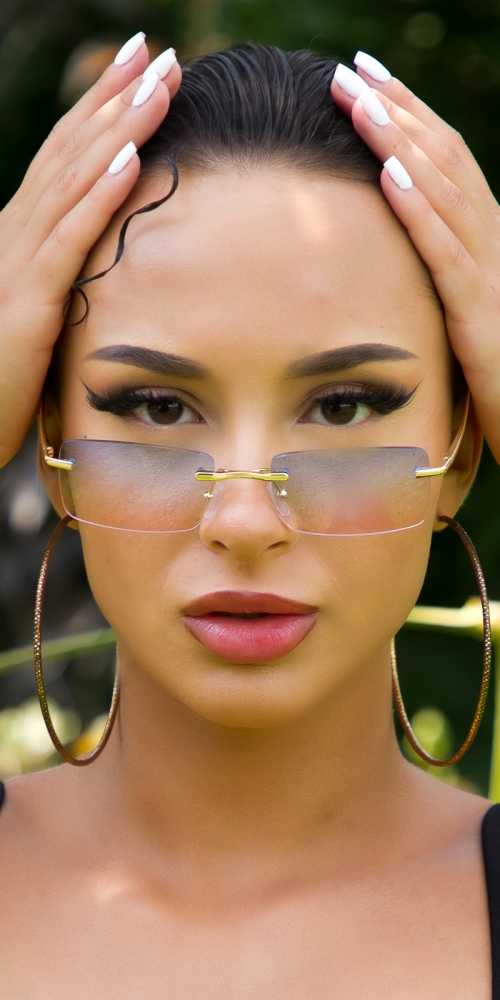 Sexy rimless lightly tinted de vara glasses