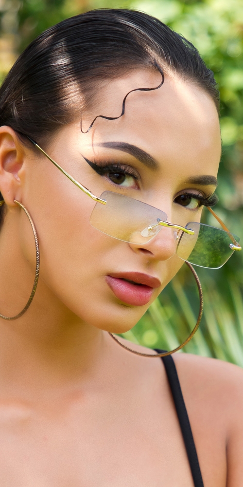 Sexy rimless lightly tinted de vara glasses